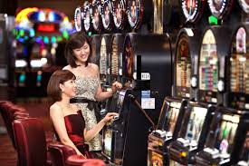 슬롯머신 1대만 돌리기 vs 여러 대 동시에 돌리기